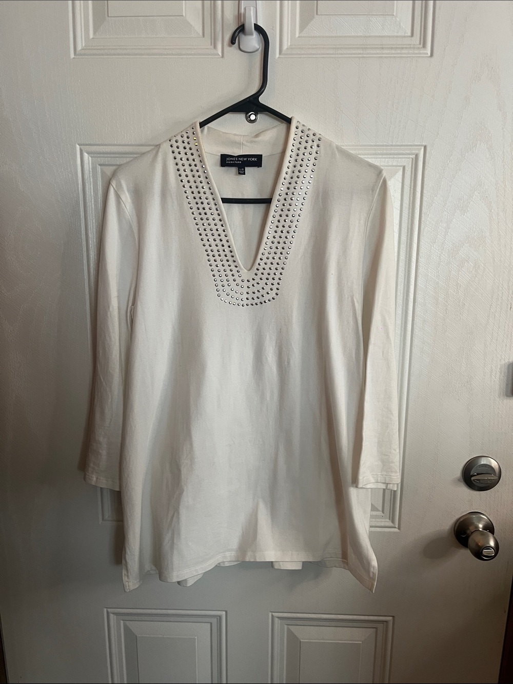 Jones New York Cream V-Neck Studded Tunic Top Size Large